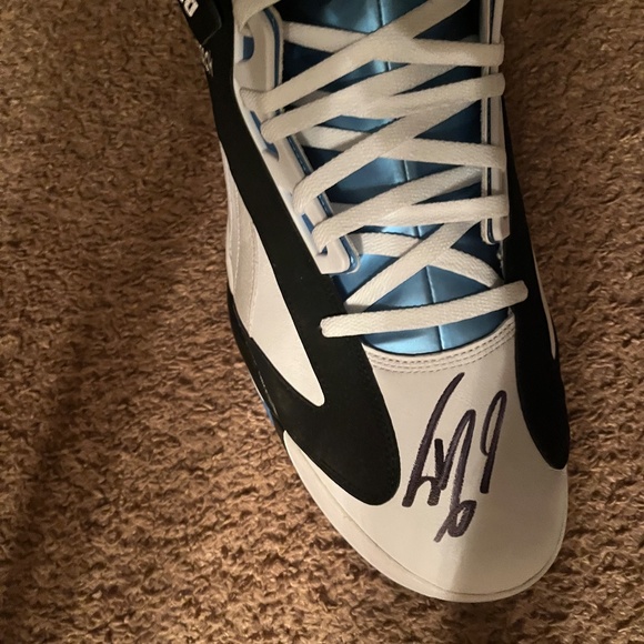 Shaquille O\'Neal Signed Size 22 Reebok The Pump Shoe main image 6